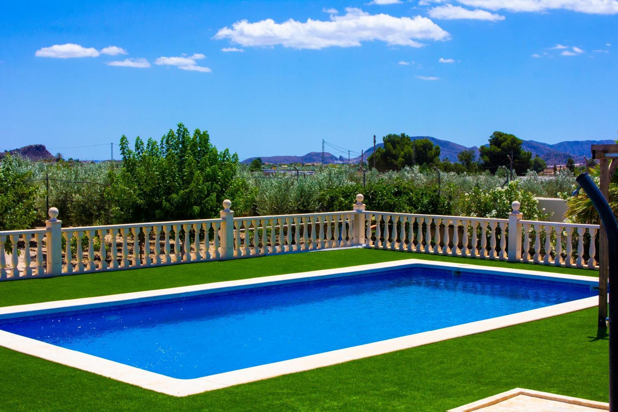 Moderna En Ambiente Rural, Agost *